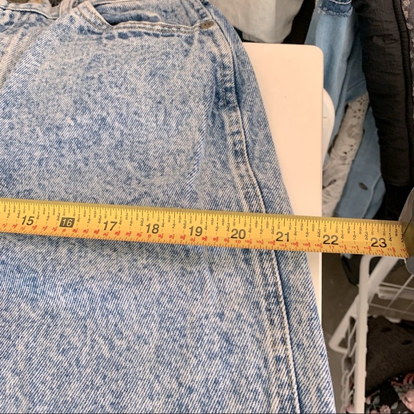 Vintage 80’s Lee acid wash capris 28” - Picture 6 of 8